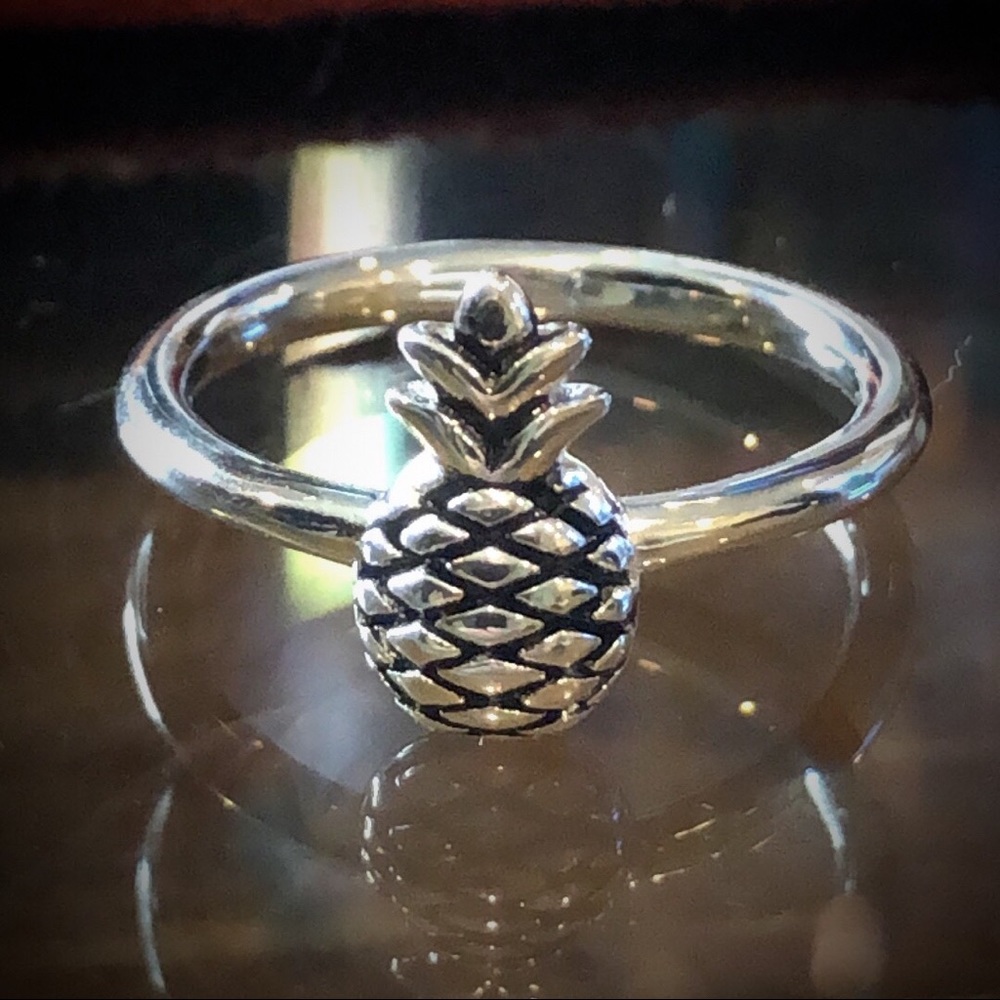 💕Beautiful Sterling Silver Pineapple Ring💕 - Picture 7 of 8